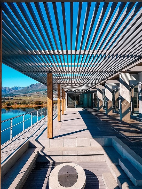 menuiseries exterieures Fos sur Mer-stores interieurs Fos-sur-Mer-baie vitree Fos-sur-Mer-pergolas-portails-menuiserie pvc fos sur mer promotion fenetre internorm bouches du rhone casa menuiserie